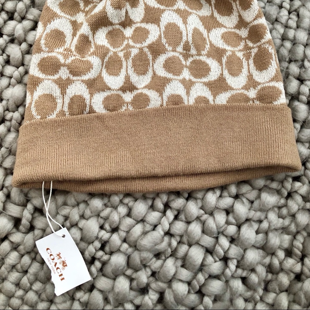 COACH Tan Signature C Knit Hat/Beanie **NWT**